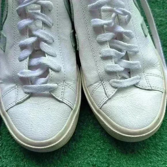 VEJA - Picture 4 of 7